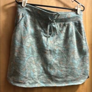 NWOT Women's Blue Patterned Skirt